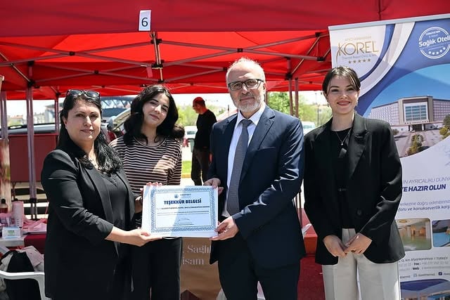 AKÜ'den Kariyer Fuarı'na Katılan Firmalara Teşekkür