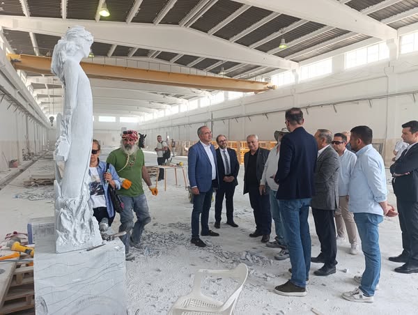 Afyonkarahisar'da Mermer Sanatının Kalbi: Basın Heyeti Fabrikaları ve Ocakları İnceledi