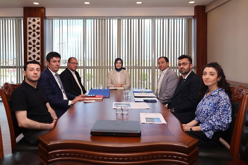 Afyonkarahisar Valiliği’nde Değerlendirme Toplantısı Gerçekleştirildi