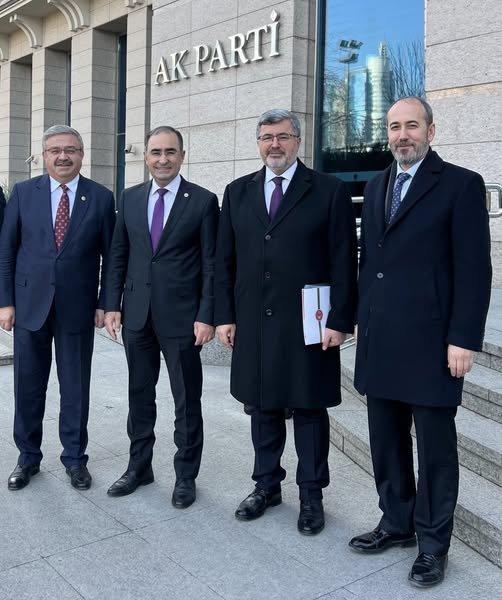 Afyonkarahisar İl Sağlık Müdürlüğü'ne Yeni Atama: Dr. Hakkı Öztürk Göreve Başlıyor