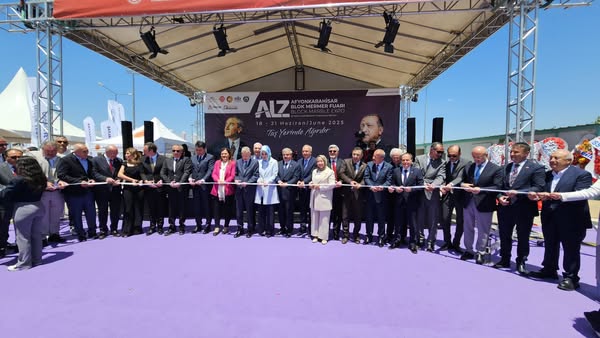 Afyonkarahisar'da Blok Mermer Fuarı Coşkuyla Açıldı