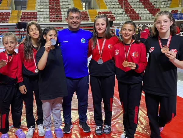 Afyonkarahisar'dan Güreşte Türkiye Şampiyonluğu!