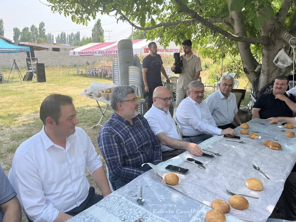 AK Parti Afyonkarahisar Milletvekili Özkaya, Sinanpaşa'daki Düğün Törenine Katıldı