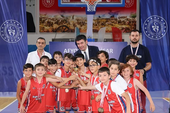 Afyonkarahisar'da U10, U11 ve U12 Basketbol Müsabakaları Sona Erdi