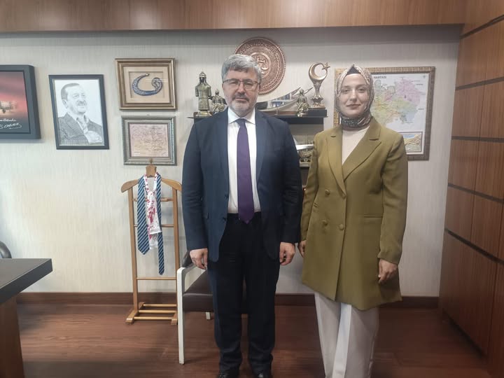 AK Parti Afyonkarahisar Milletvekili Özkaya, İl Yönetim Kurulu Üyesini Meclis'te Ağırladı