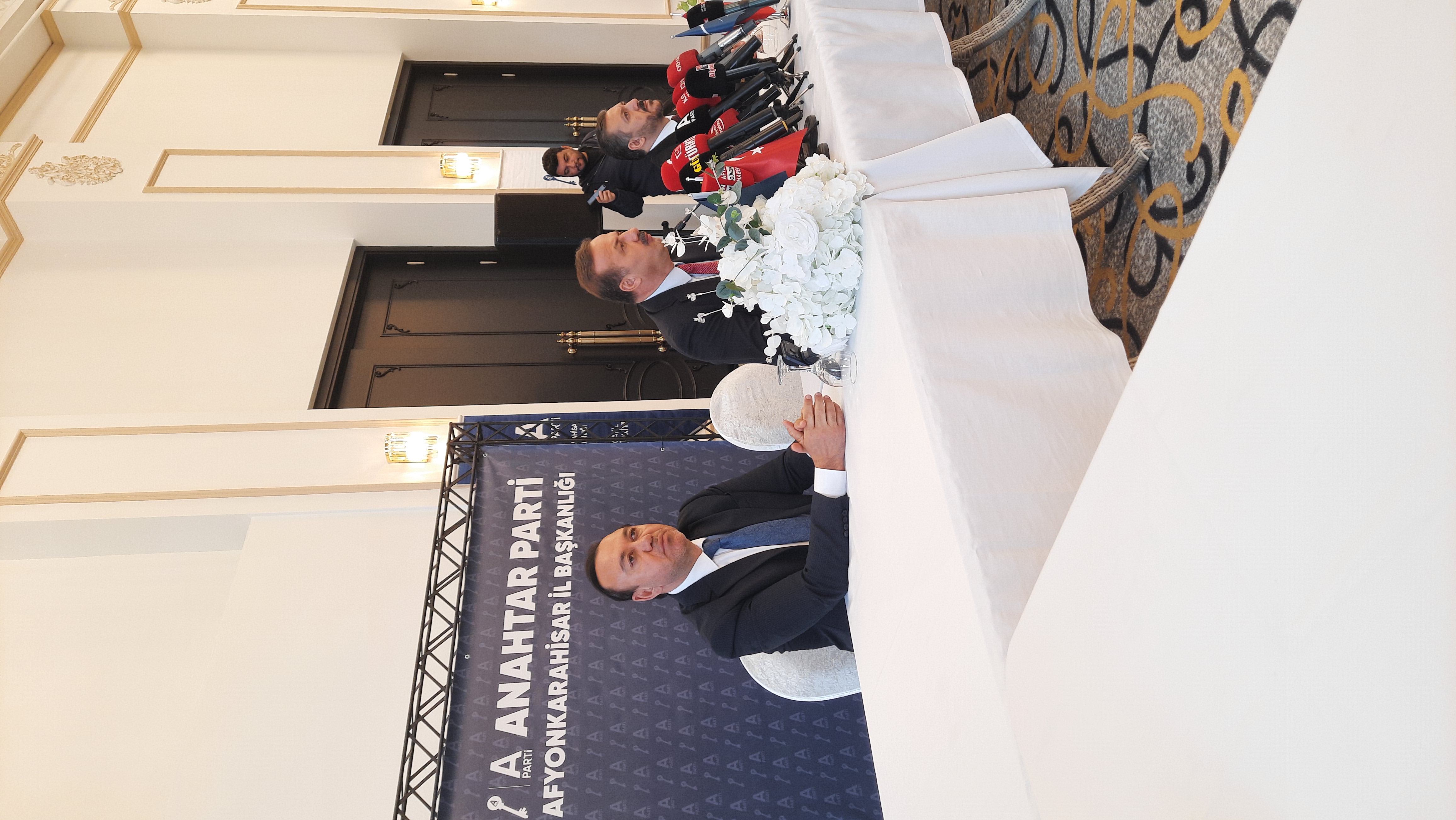 Ağıralioğlu'ndan Yeni Parti Kurulumu Açıklaması