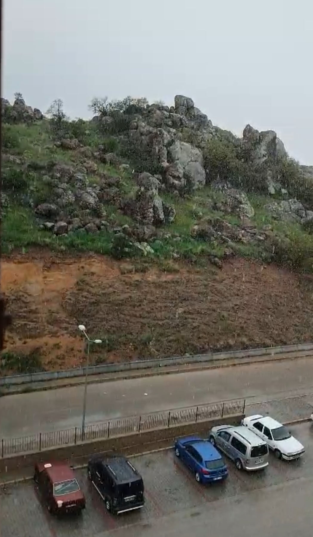 Afyonkarahisar'da Mayıs Ayında Kar Sürprizi