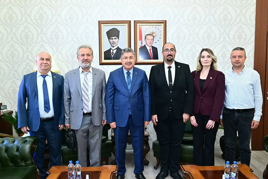 Vali Yılmaz, Atatürkçü Düşünce Derneği'ni kabul etti