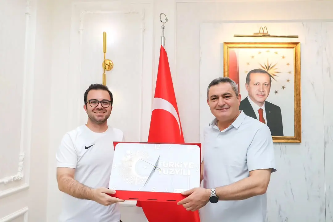 Dr. Hüseyin Emre Çakar'a Teşekkür