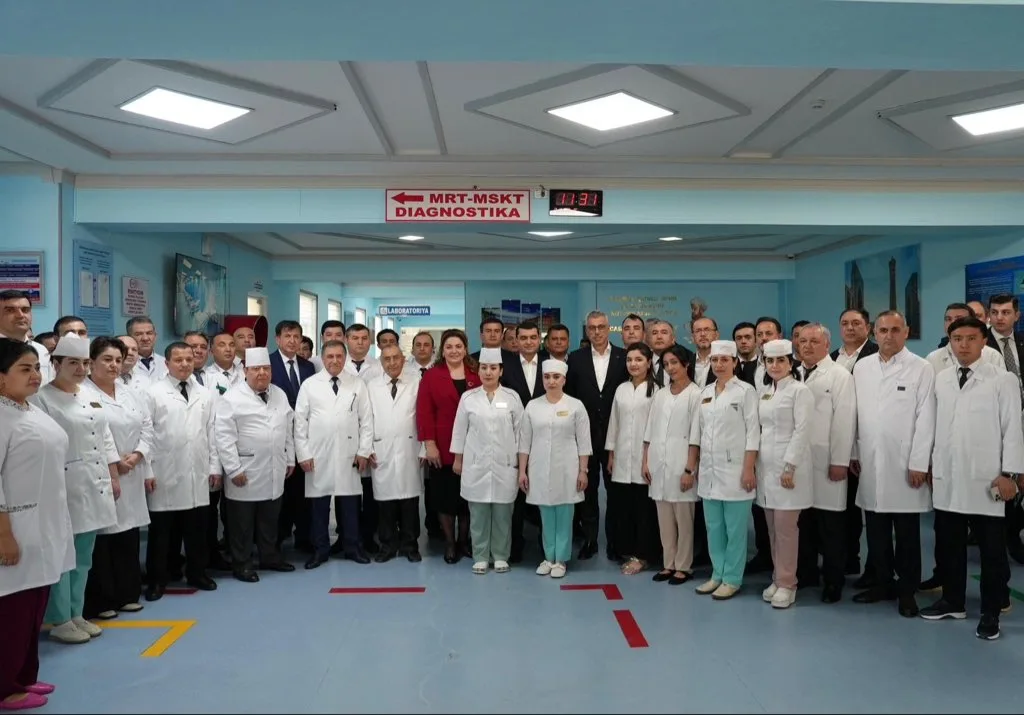 Buhara Tıp Merkezi'nde sağlık çalışanlarına vefa