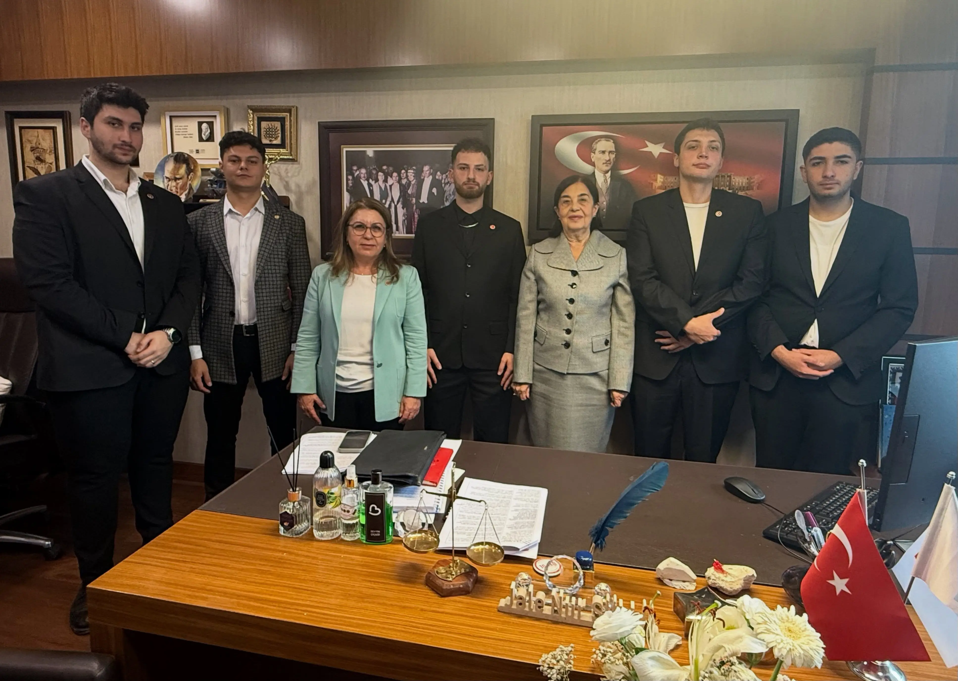 Nişantaşı Üniversitesi Öğrencileri TBMM'yi Ziyaret Etti