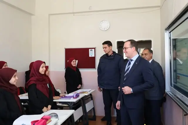 Kaymakam Akgül, Dinar Yüksekokullarını Ziyaret Etti
