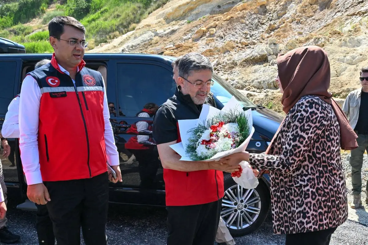 Bakan YUMAKLI, Banaz'da incelemelerde bulundu