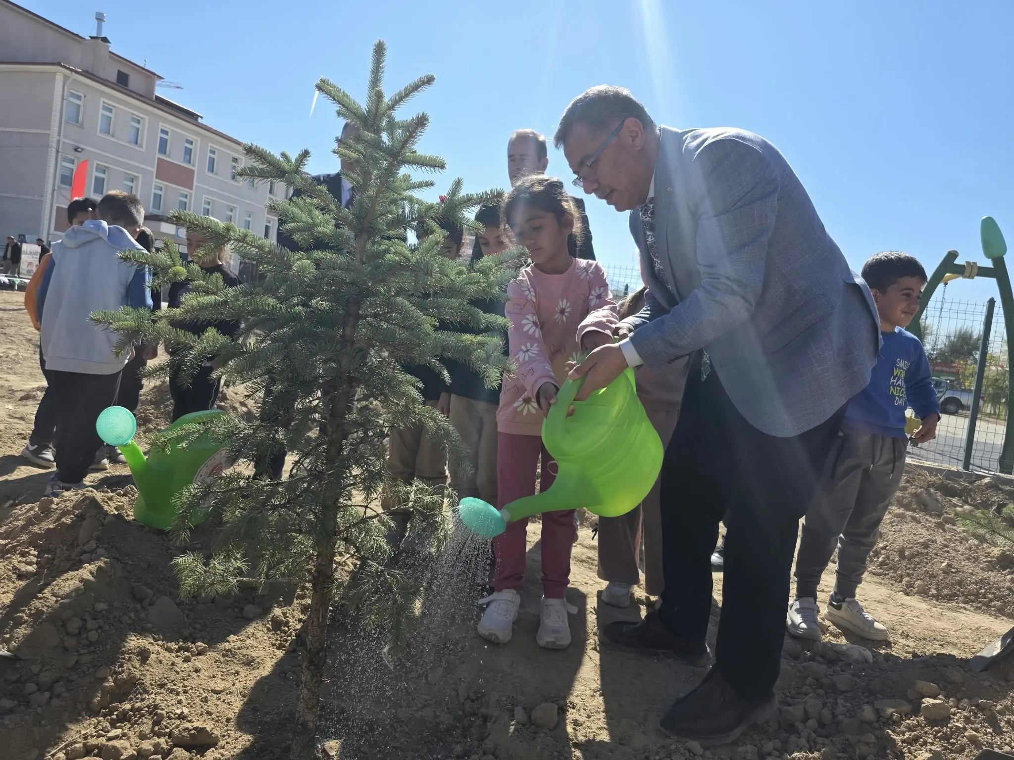 Öğrenciler Fidan Dikti, Geleceğe Nefes Oldu