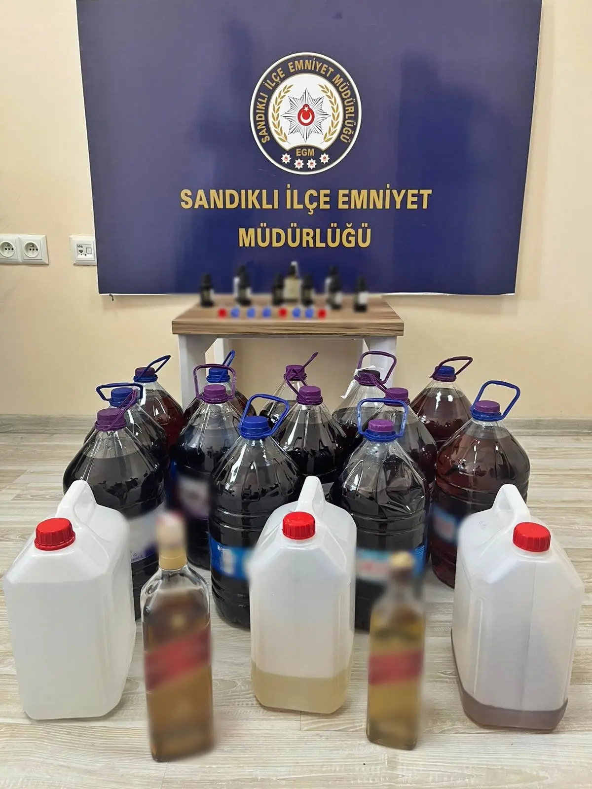 Sahte alkol üretimine yönelik operasyon gerçekleştirildi