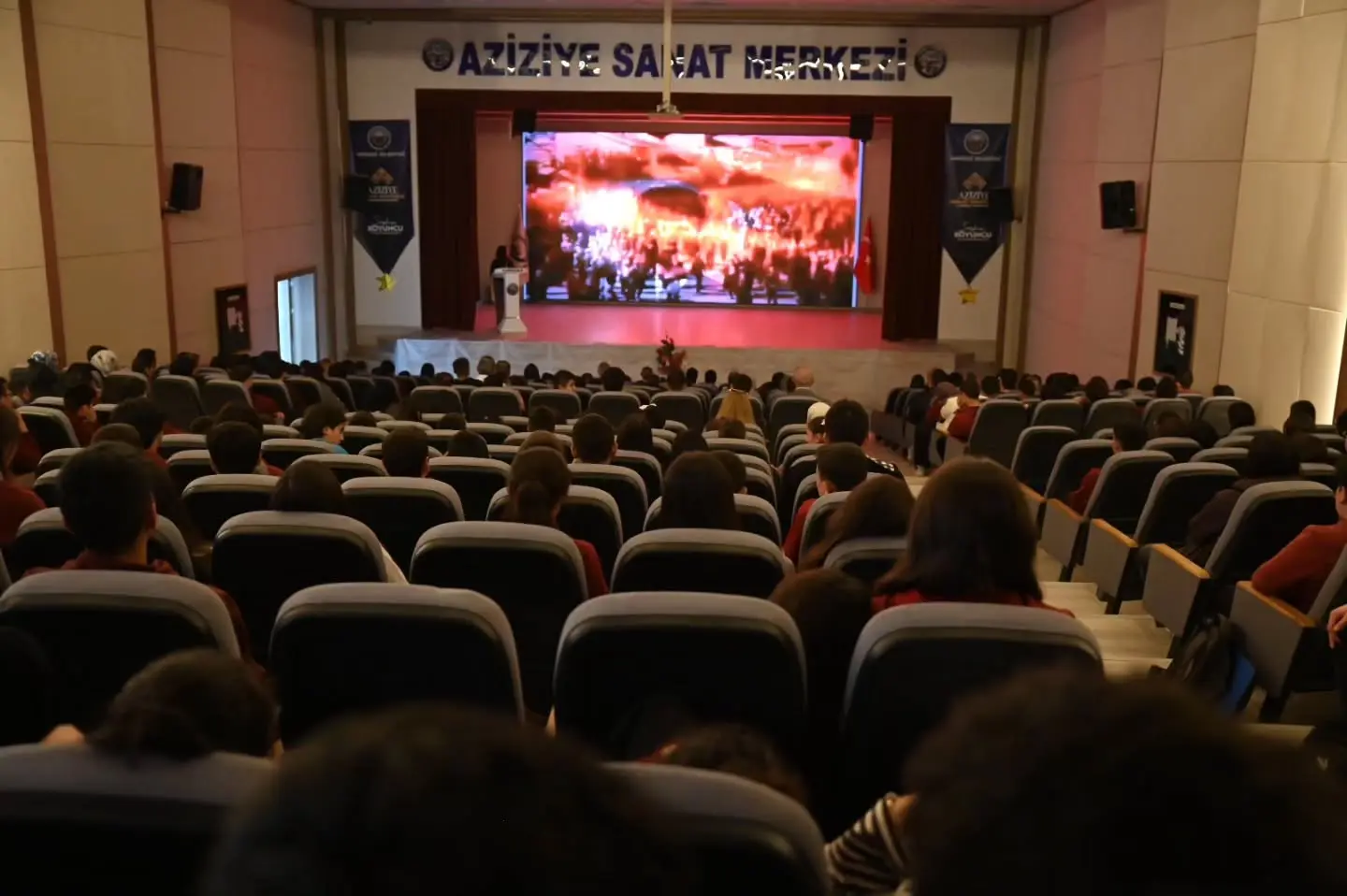 Cumhuriyet ve Atatürk Konferansı Düzenlendi