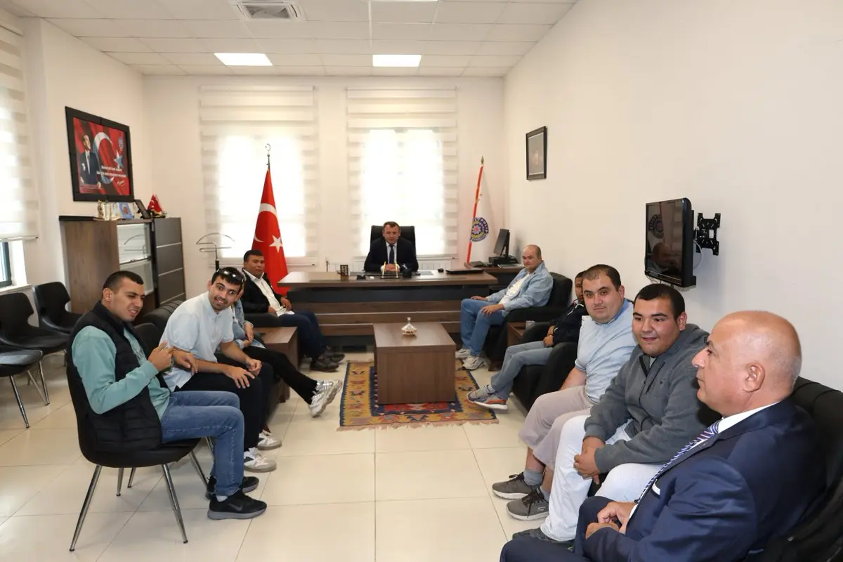 Halk Eğitim Merkezi Kursiyerleri Kaymakam'ı Ziyaret Etti