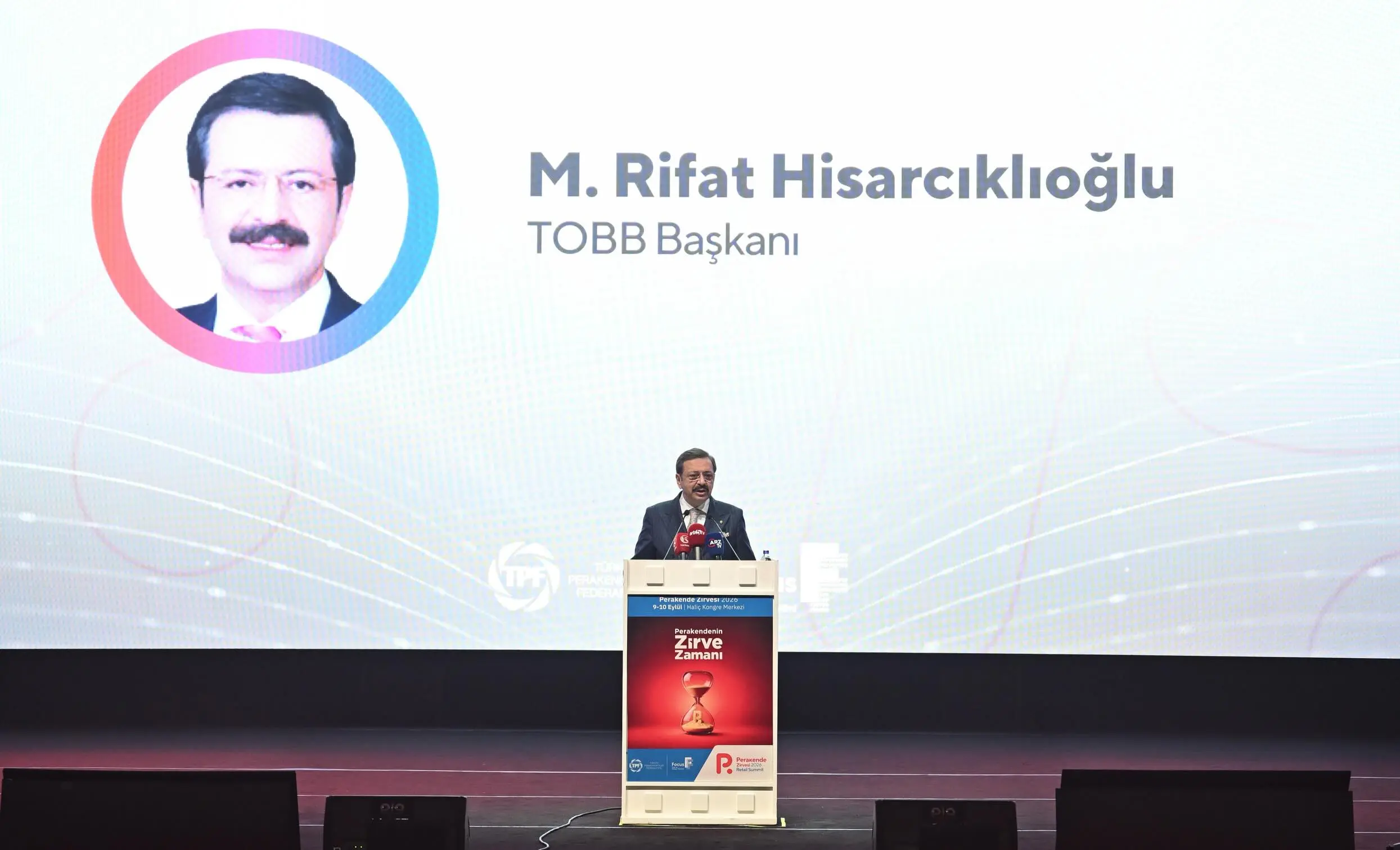 Perakende Zirvesi'nde dijital dönüşüm tartışıldı