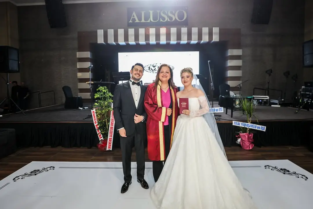 Merve Balkır ve Mert Çıracıoğlu'nun nikahı gerçekleşti