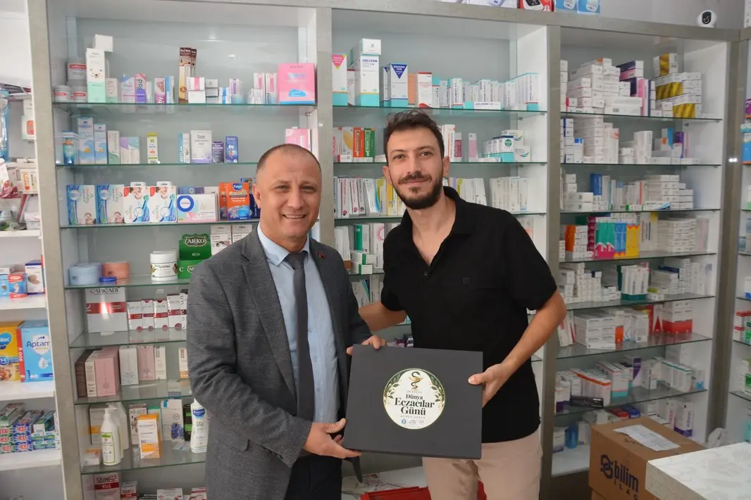 Dünya Eczacılar Günü Sandıklı'da kutlandı