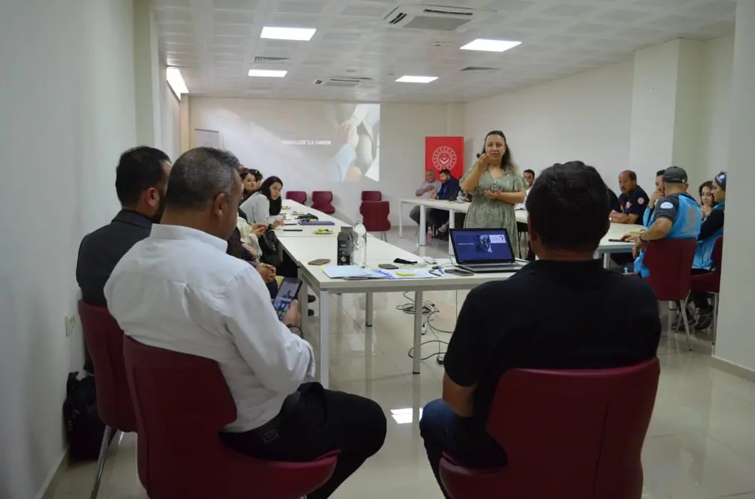 Afyonkarahisar'da Psikolojik İlk Yardım Eğitimi Tamamlandı