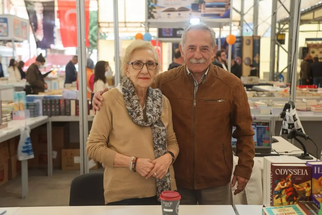 Uşak Kitap Fuarı'nda gençlerin coşkusu