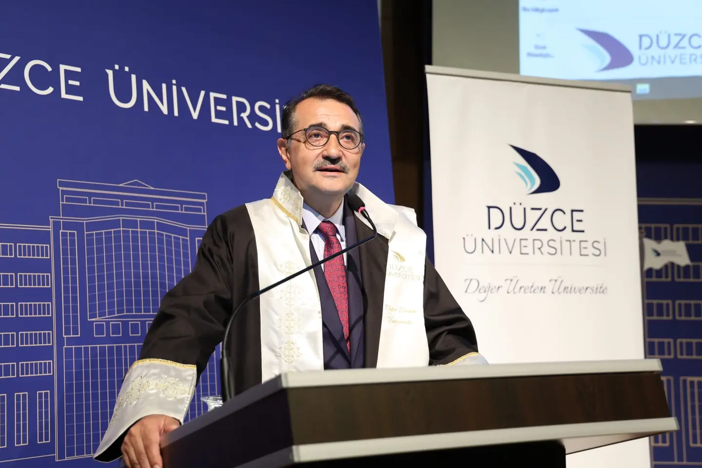 Fatih Dönmez'e Düzce Üniversitesi'nden Fahri Doktora Unvanı