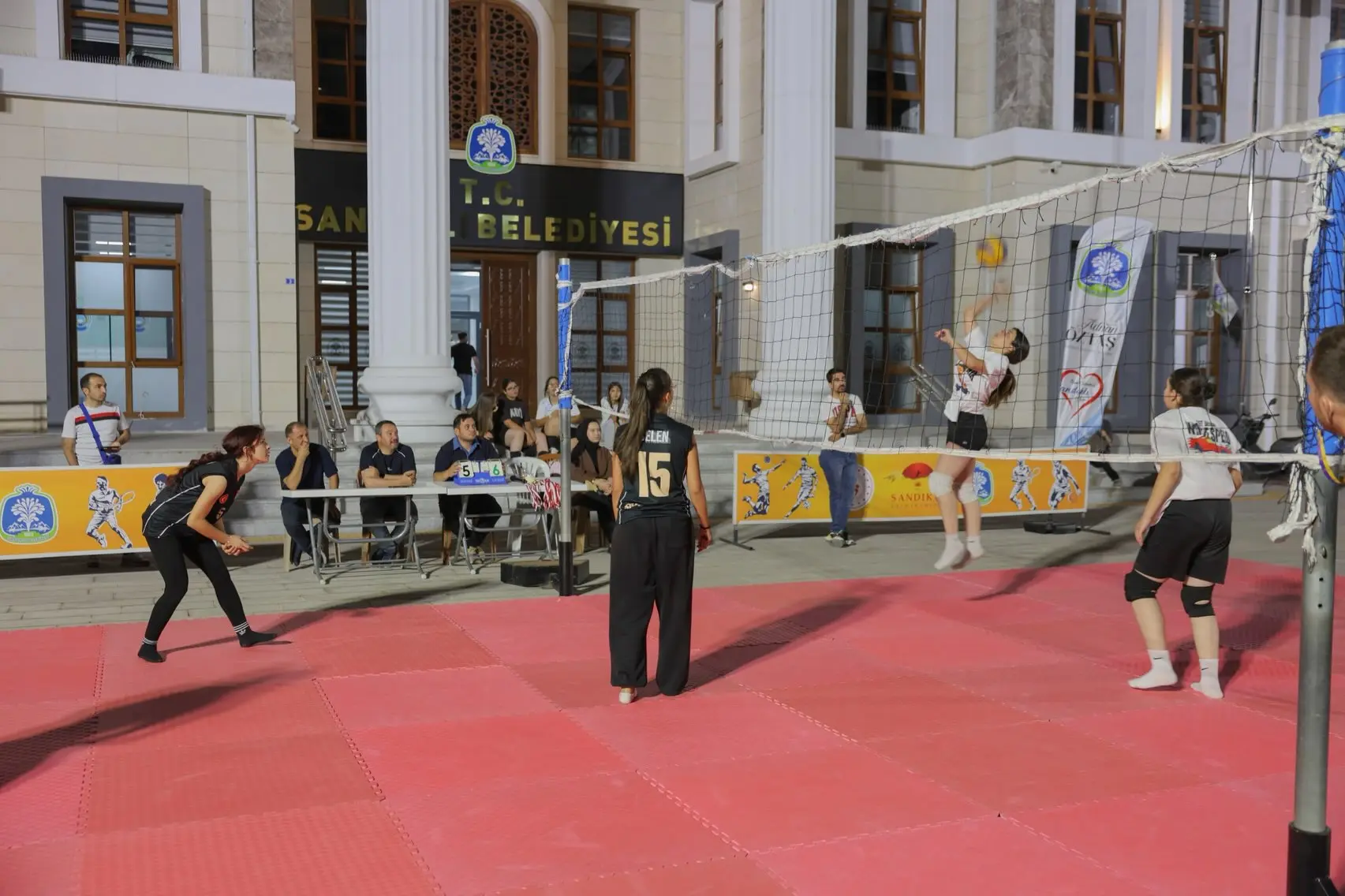 3x3 Sokak Voleybol Turnuvası ödül töreni yapıldı