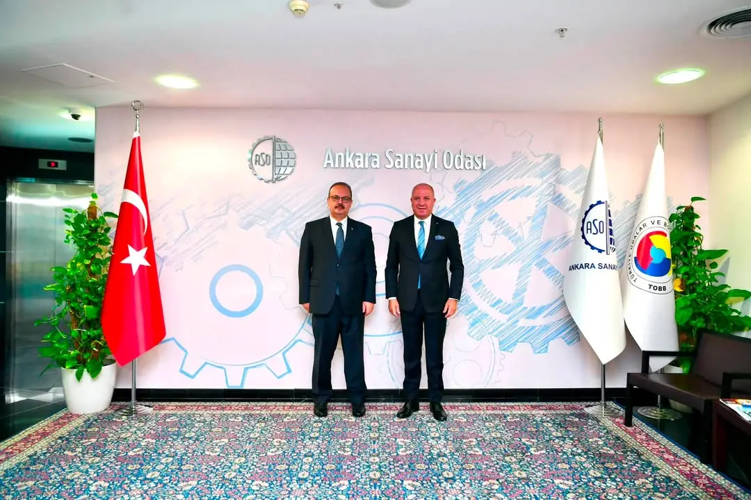 Vali Canbolat'tan Sanayi Odası Ziyareti