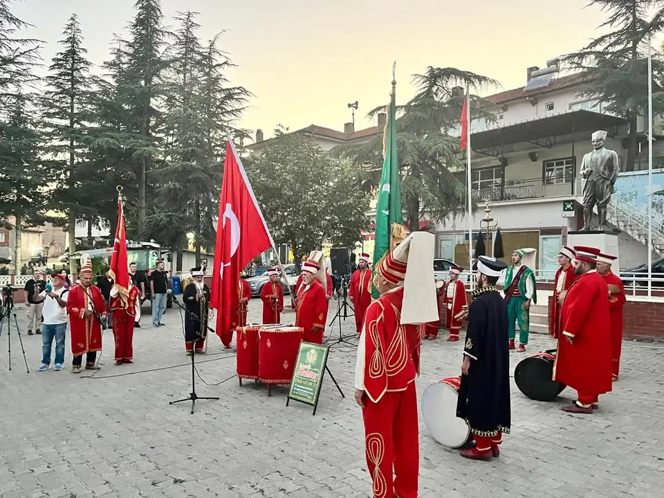 Yalvaç Kaymakamı Hüyüklü Festivali'ne Katıldı