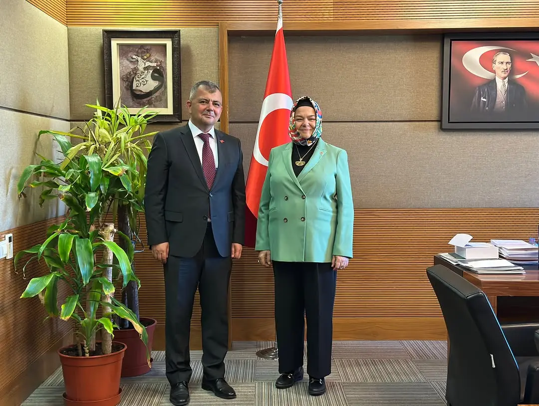 Gazi Meclis'te Emirdağ Belediye Başkanı ağırladı