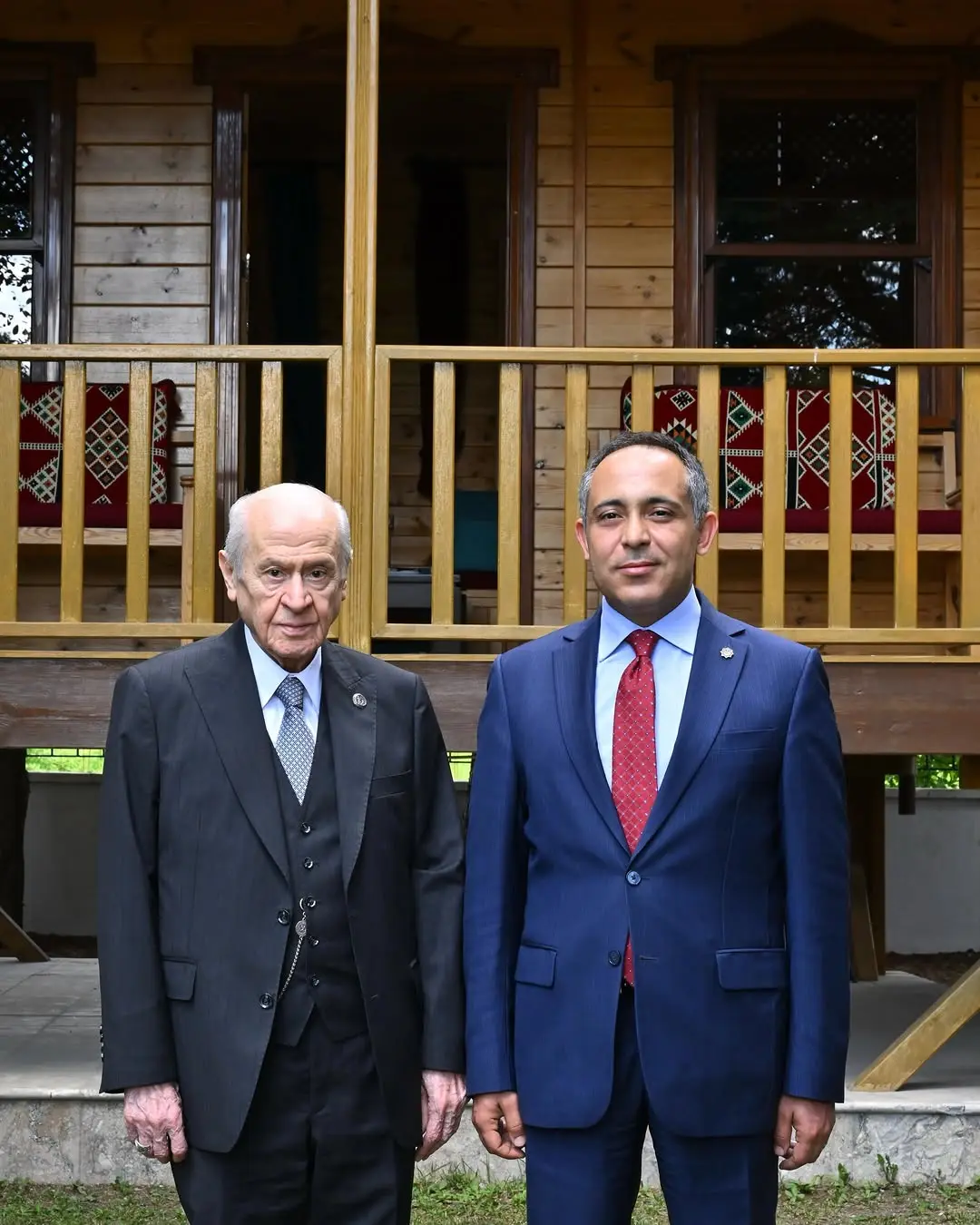 Devlet Bahçeli, TASAV'ı Ziyaret Etti