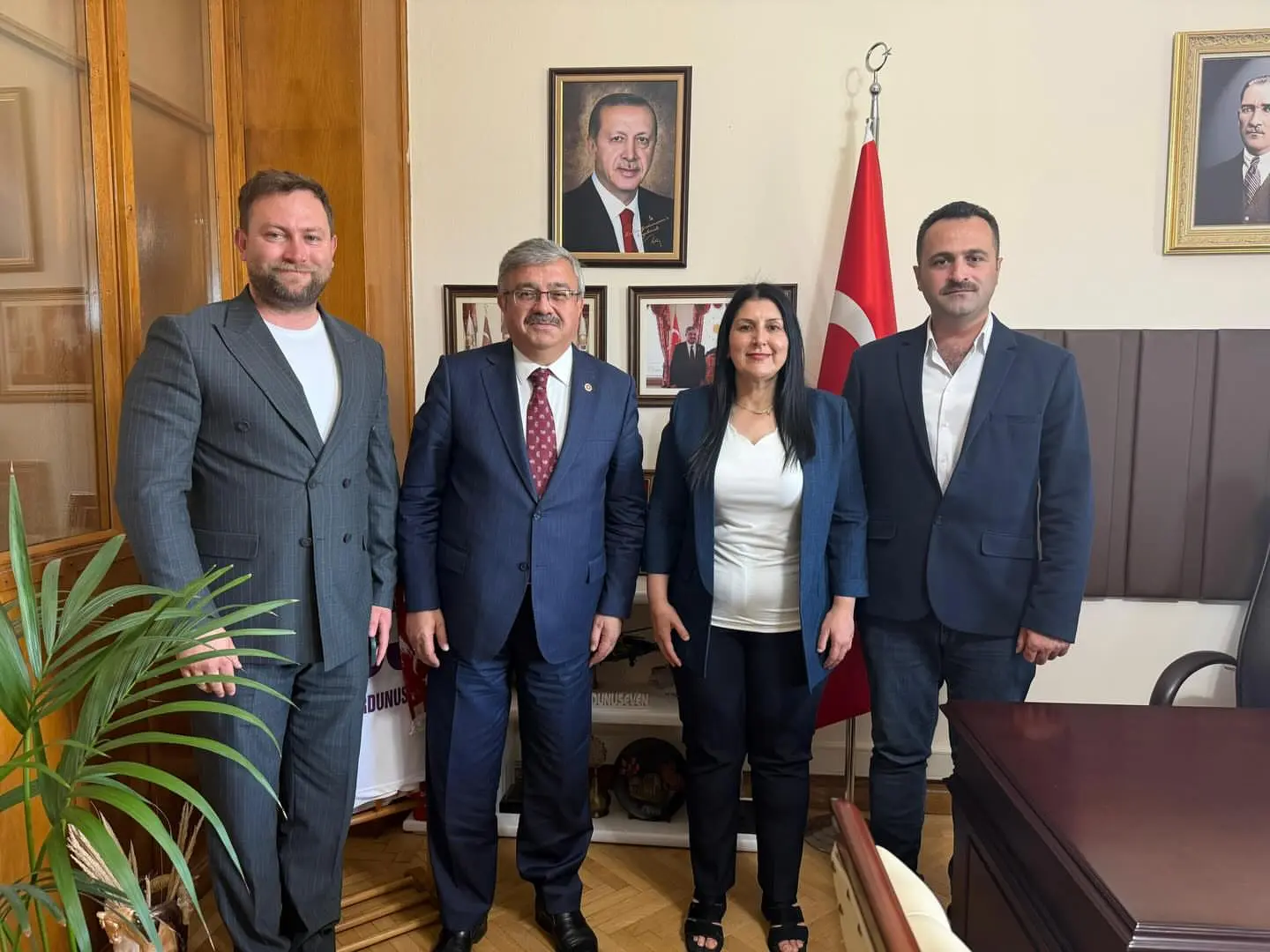 TBMM'de otizm konulu verimli sohbet gerçekleştirildi