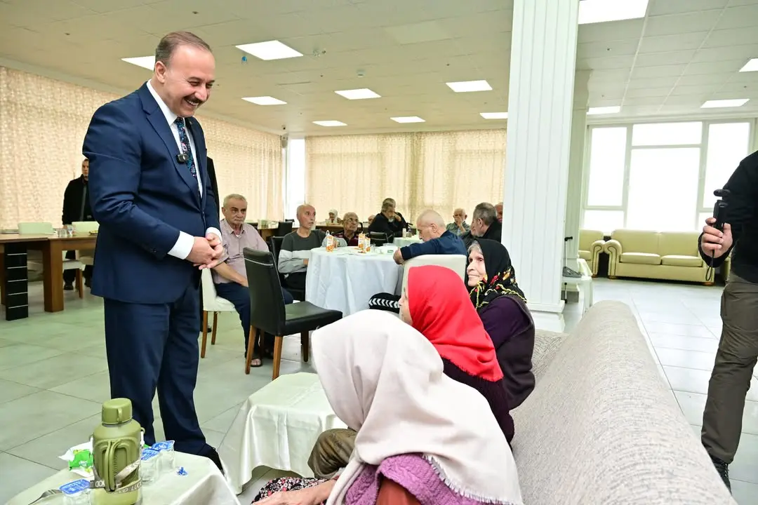Isparta'da Dünya Yaşlılar Günü Kutlandı