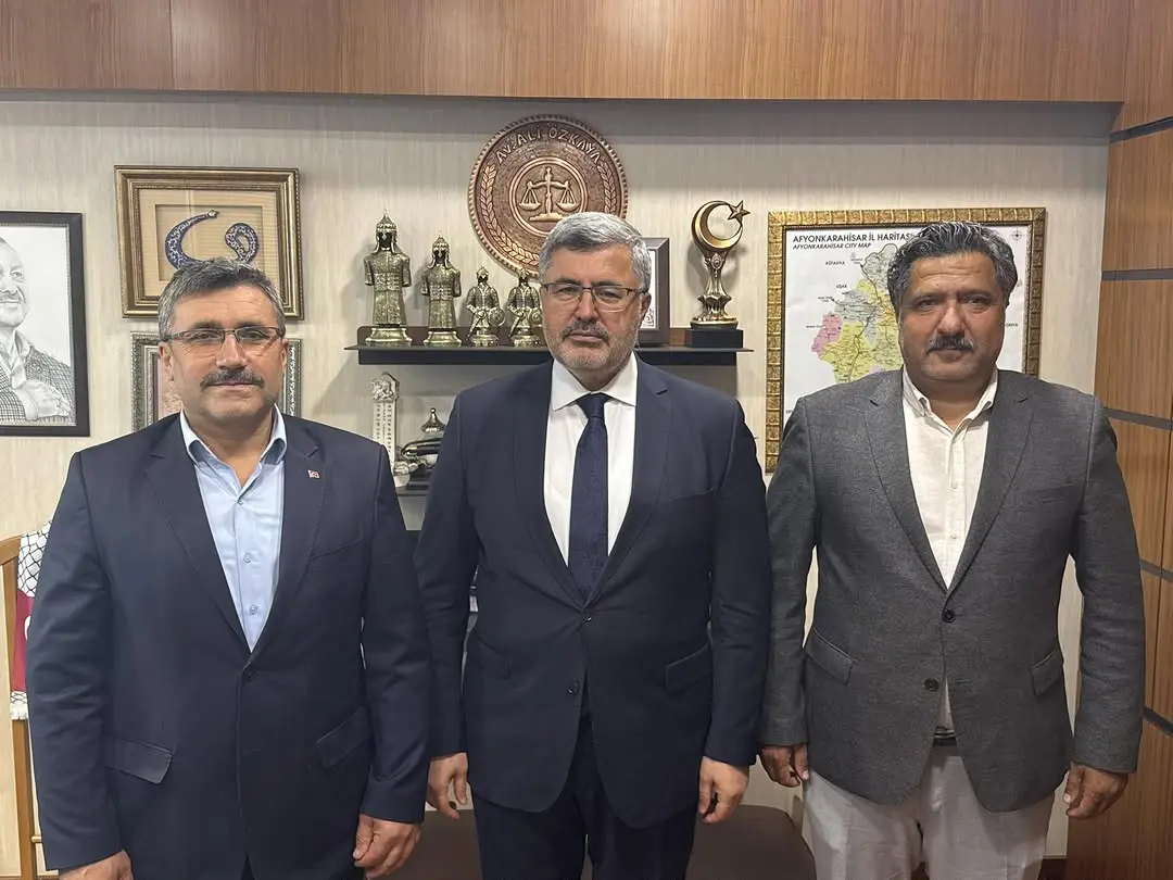 Hocalar Belediye Başkanı Meclis'te ağırlandı