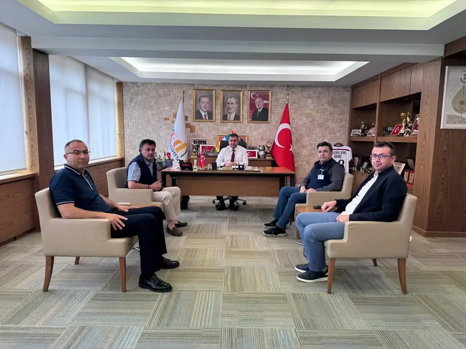 Gediz Belediyesi sanayi iş birliğini güçlendiriyor