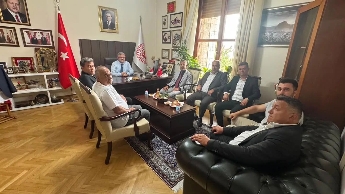 Kılıçarslan Belediye Başkanı TBMM'de ağırlandı