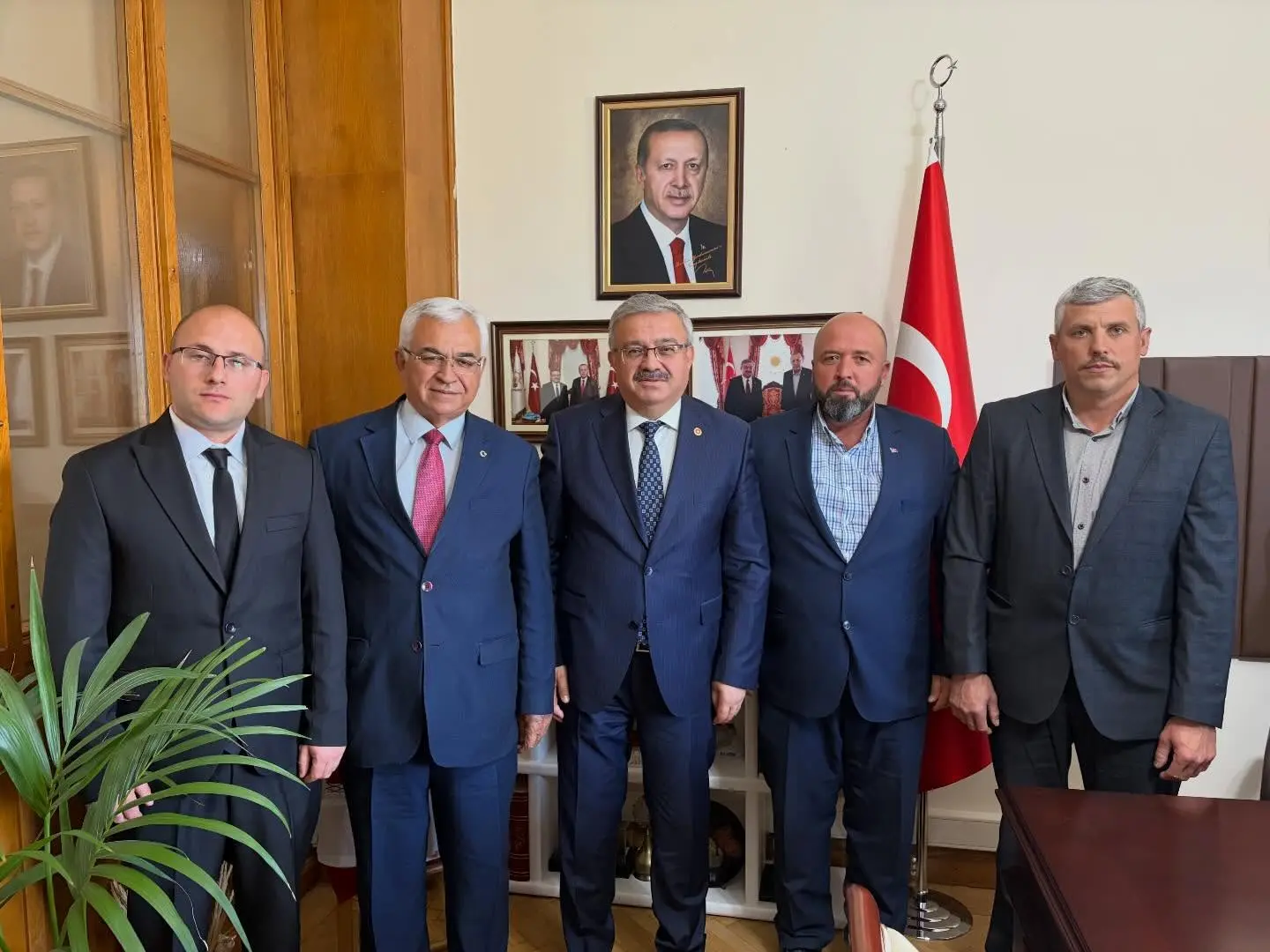 AK Parti Sinanpaşa İlçe Başkanı TBMM'de ağırlandı