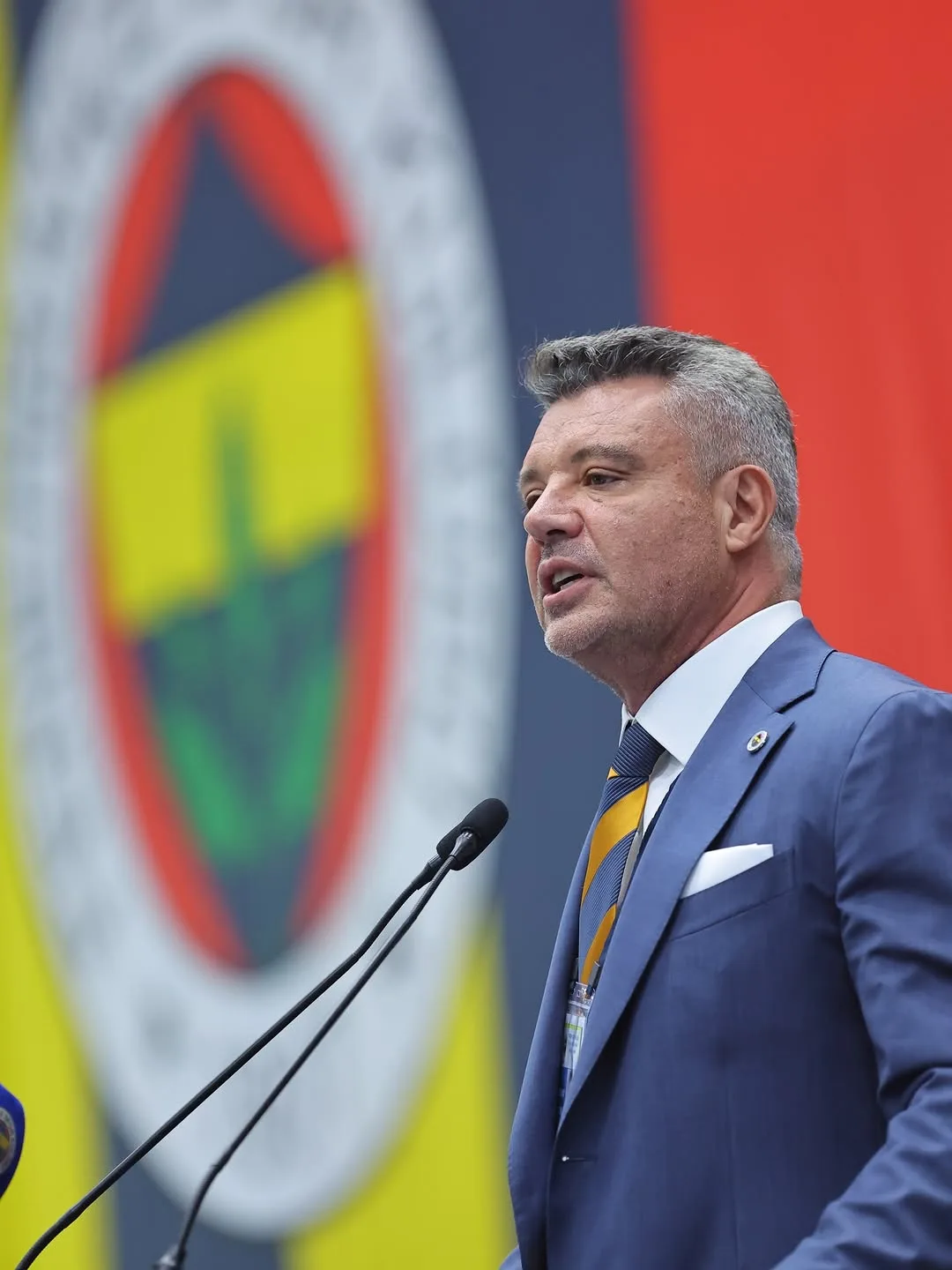 Fenerbahçe Spor Kulübü Başkanı Sadettin Saran, Yüksek Divan Kurulu Toplantısında Camiaya Seslendi
