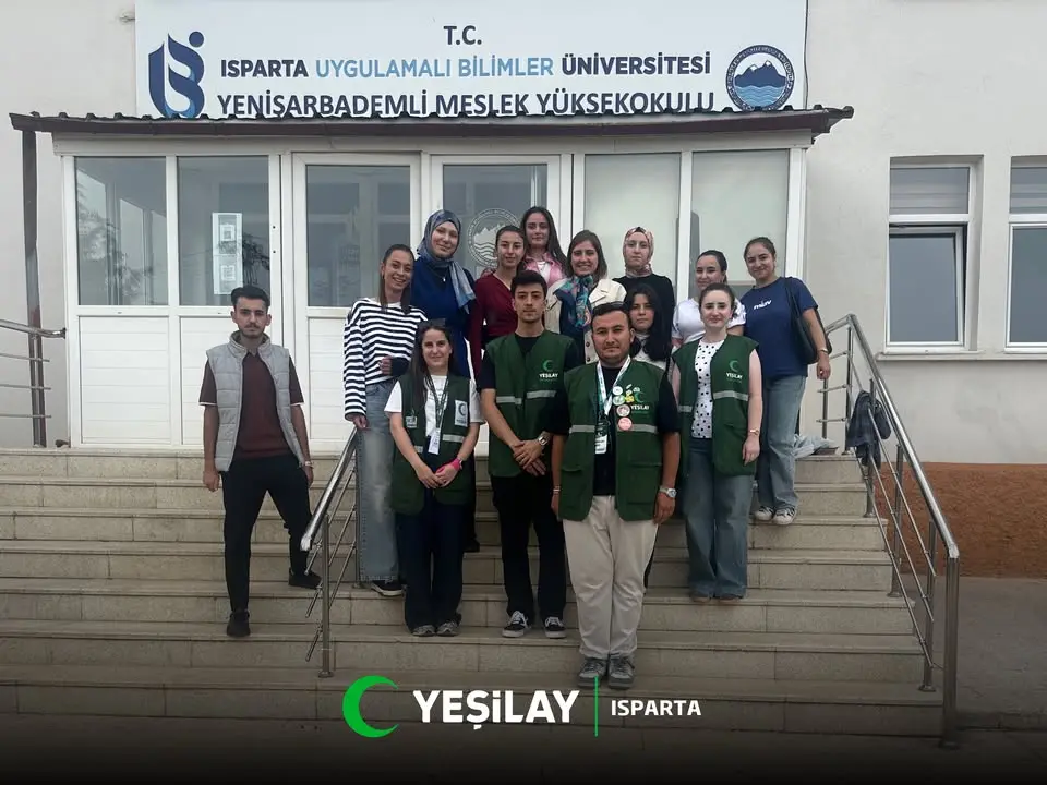 Yeşilay Isparta Şubesi, öğrencilere oryantasyon etkinliği düzenledi