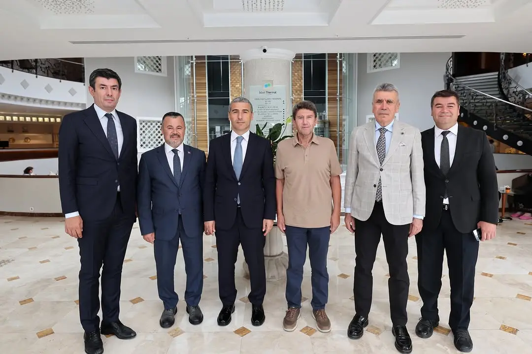 Vali Aktaş, termal otel yöneticileriyle bir araya geldi