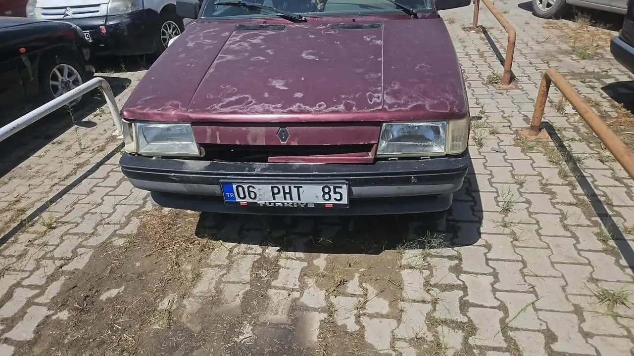 Banaz'da hurda araç uyarısı yapıldı