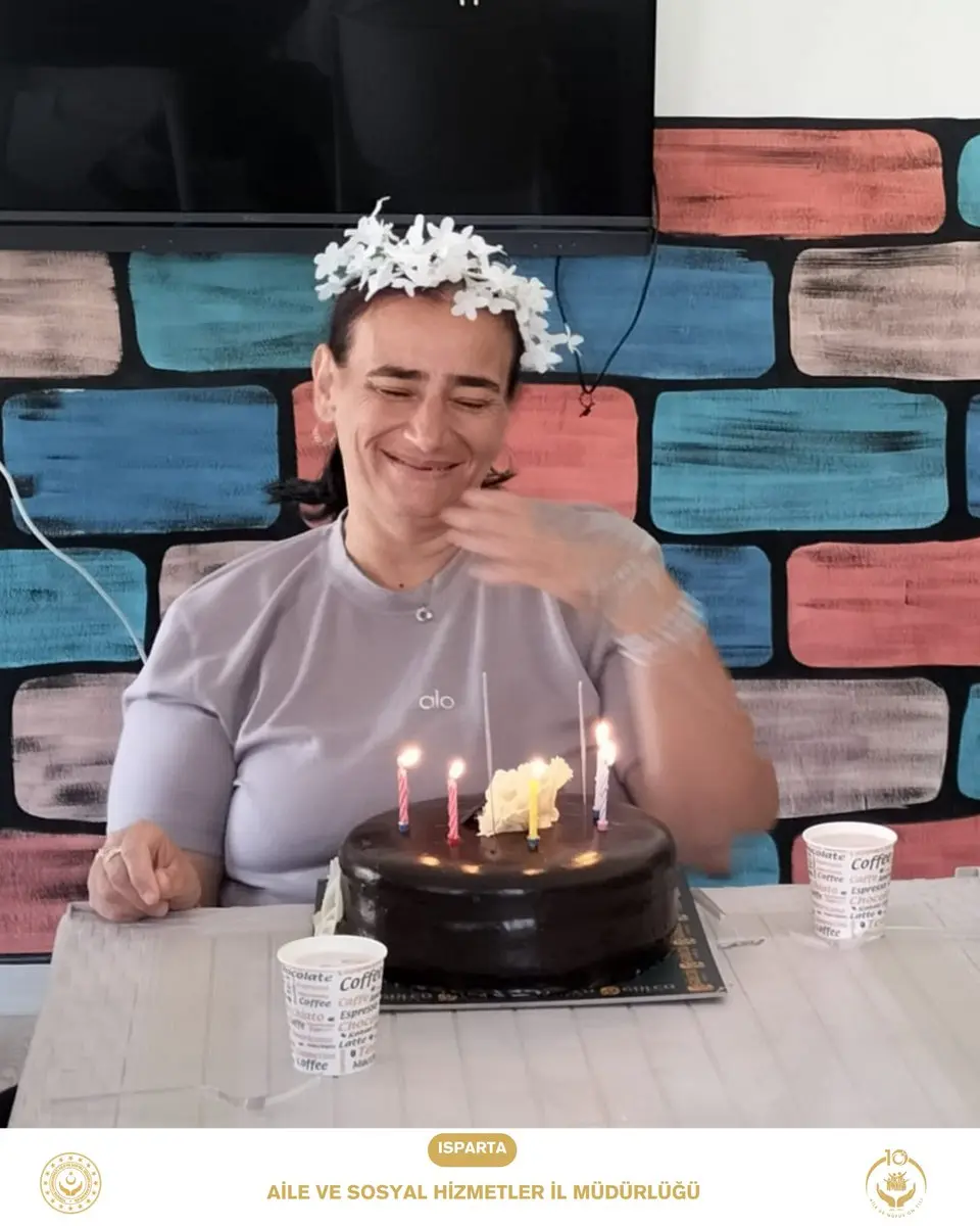 Zeynep Hanım'ın doğum günü kutlandı