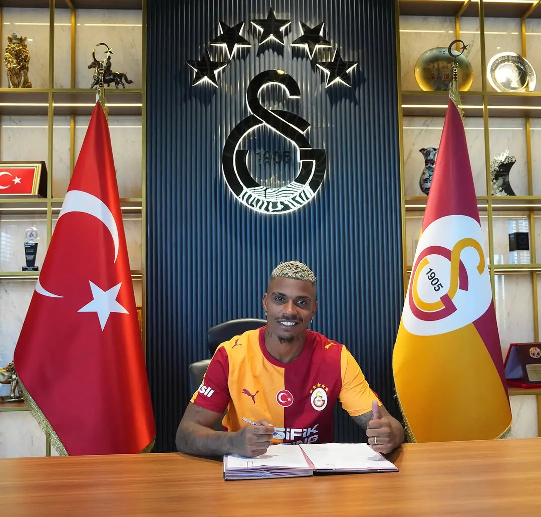 Mario Lemina, Galatasaray ile 2 yıl daha sözleşme imzaladı