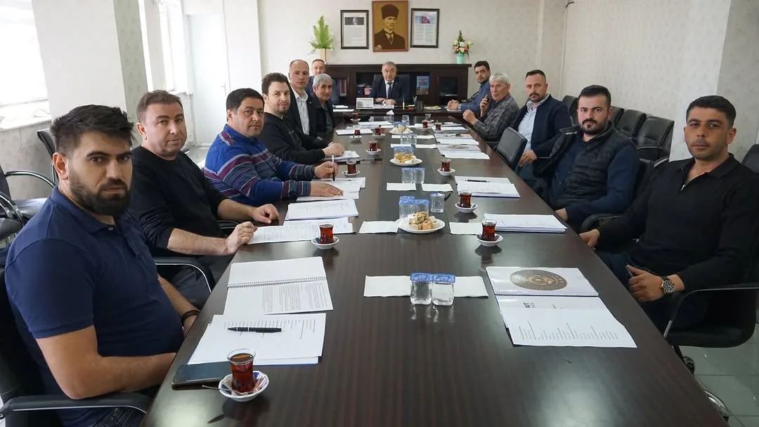 Şuhut Belediyesi Nisan ayı olağan meclis toplantısı, Şuhut Belediye Başkanı Muhittin Özaşkın...