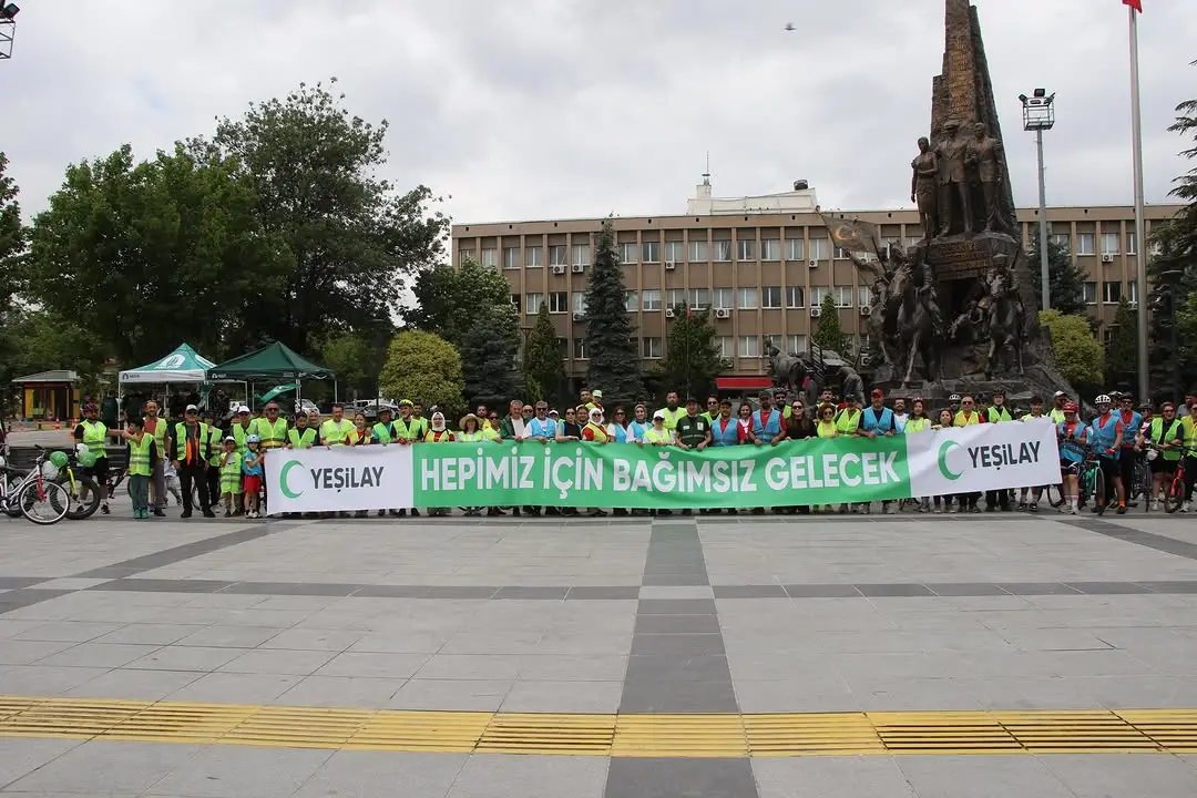 Yeşilay Bisiklet Turu Uşak'ta Başarıyla Gerçekleşti