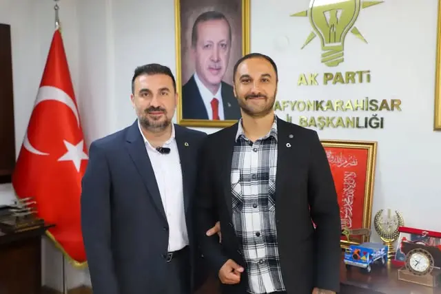 İHH'dan Başkan Kavak'a Ziyaret