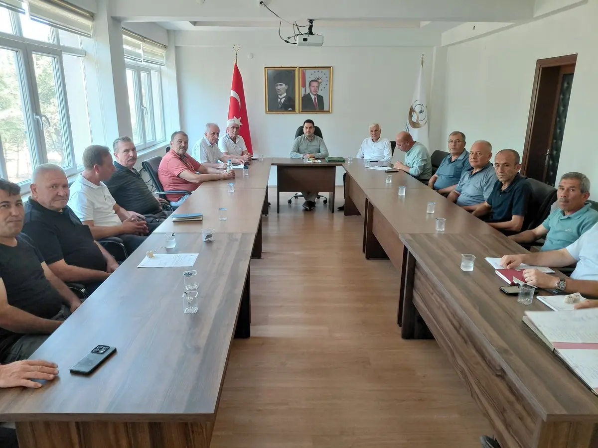 Karahallı'da İhtiyaçlar Değerlendirildi