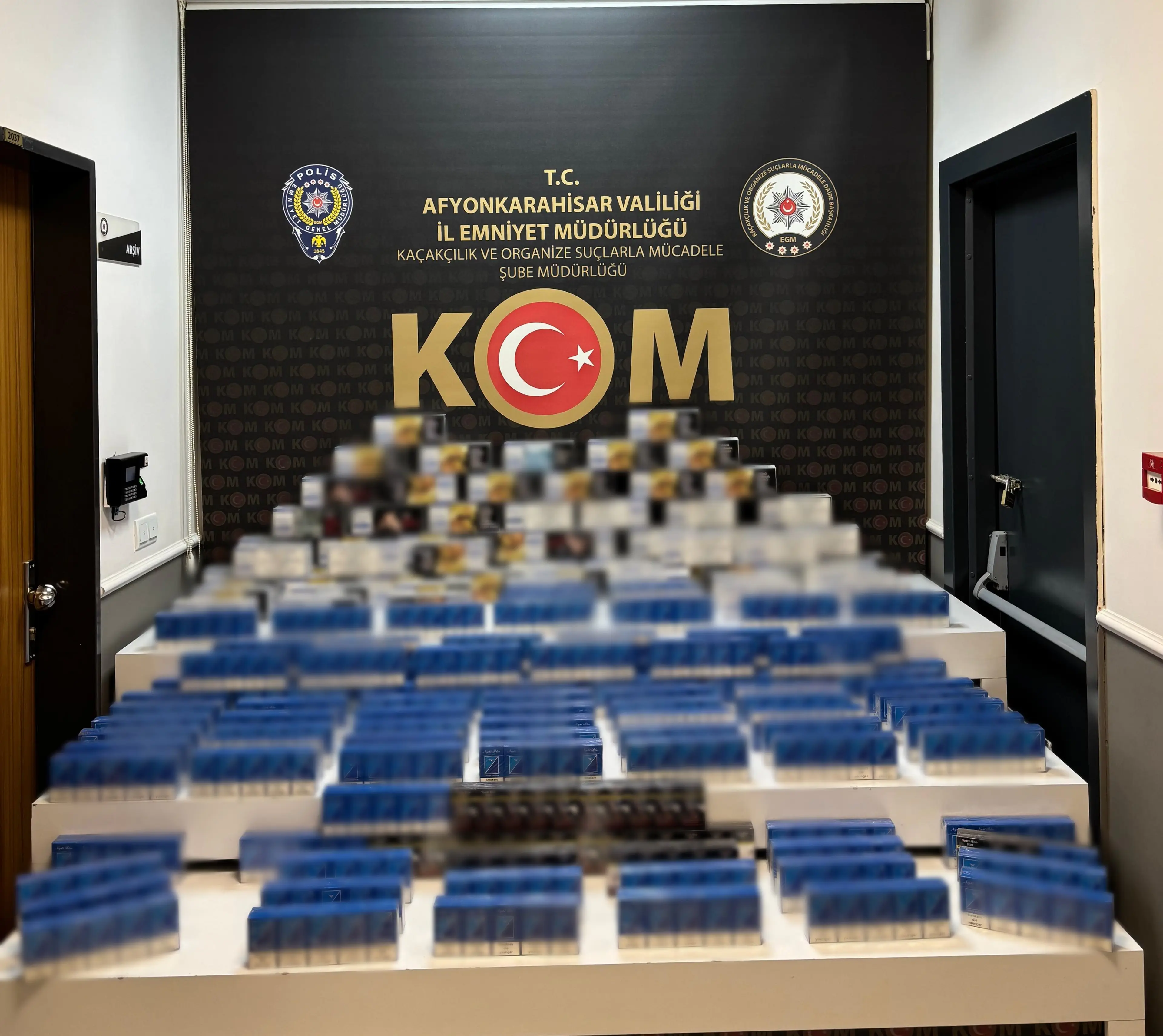 Dinar'da kaçakçılık operasyonu gerçekleştirildi