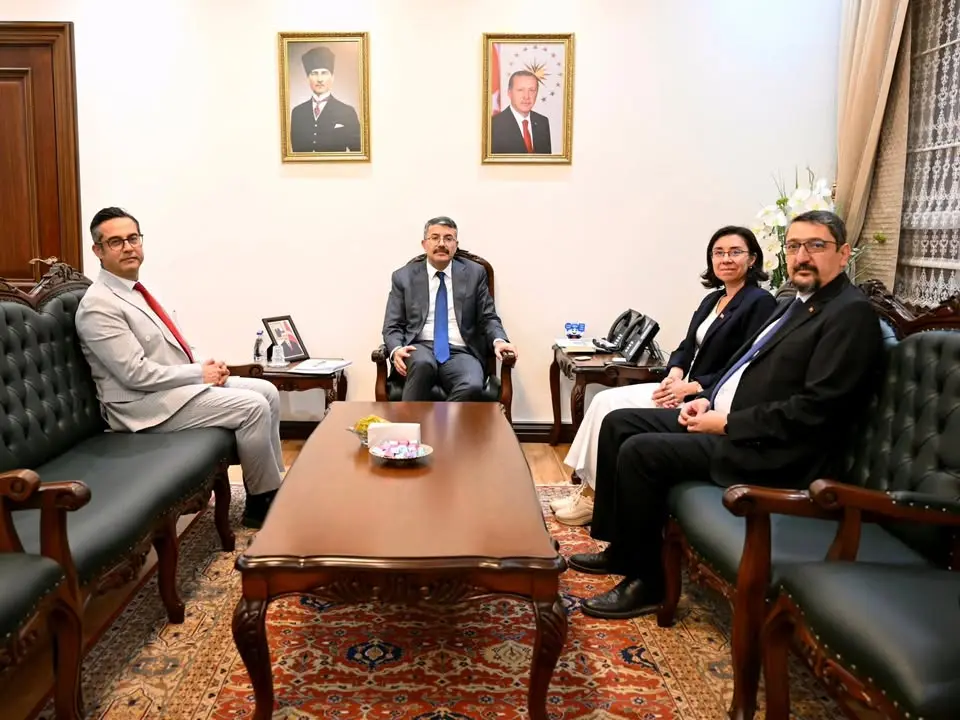 Uşak Belediyesi'nden İçişleri Bakan Yardımcısına Ziyaret
